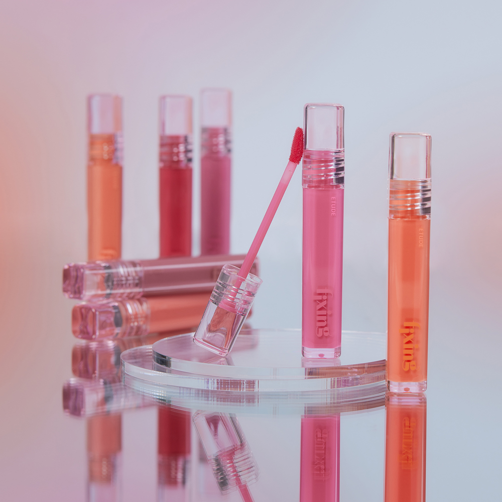 Глянцевая губная помада Tint Fixing от Etude