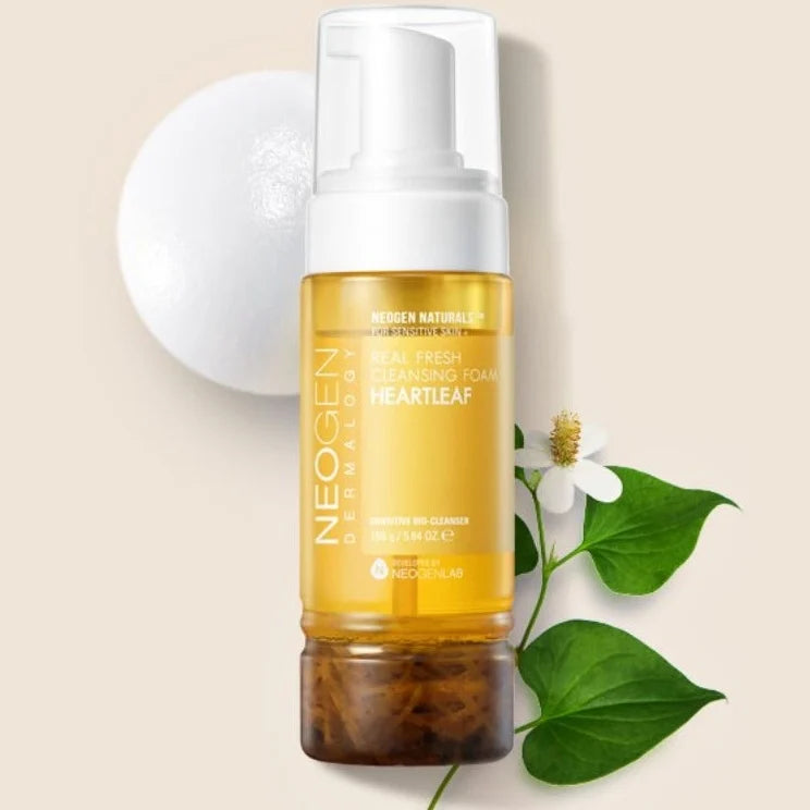 Cleansing foam with Houttuynia by NEOGEN